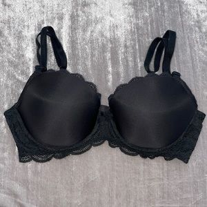 Victoria’s Secret Dream Angels Lightly Lined Lace Demi Bra Black 32D